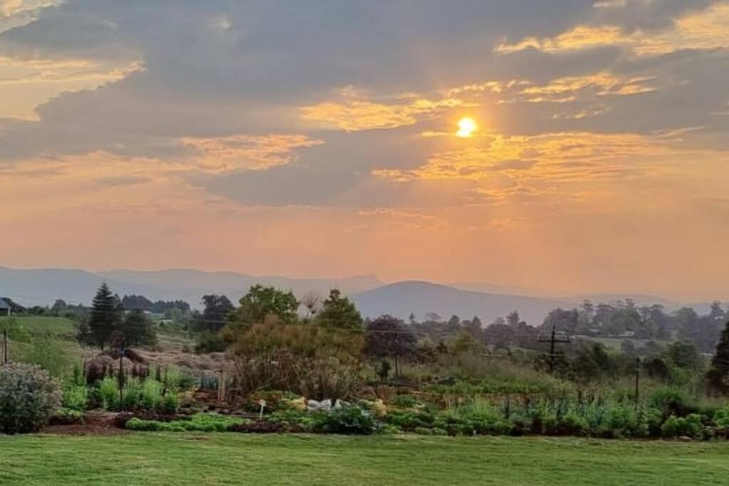 Upmarket Off Grid Cottage On Organic Farm In Secure Estate Howick Exteriér fotografie